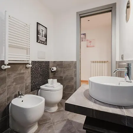 A 5 Minuti Da San Pietro *